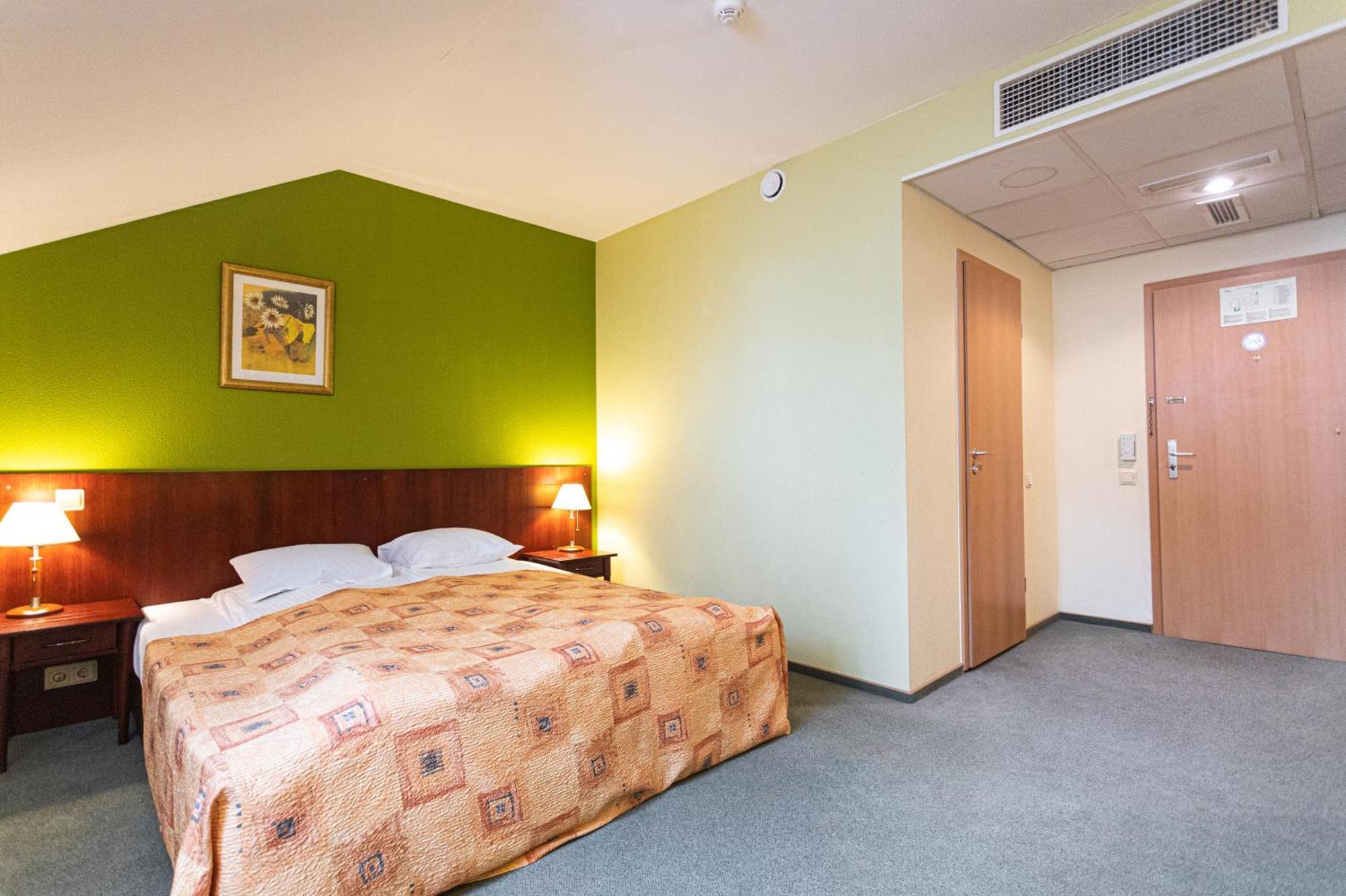 Good Stay Eiropa Hotel Economy Jurmala Bagian luar foto