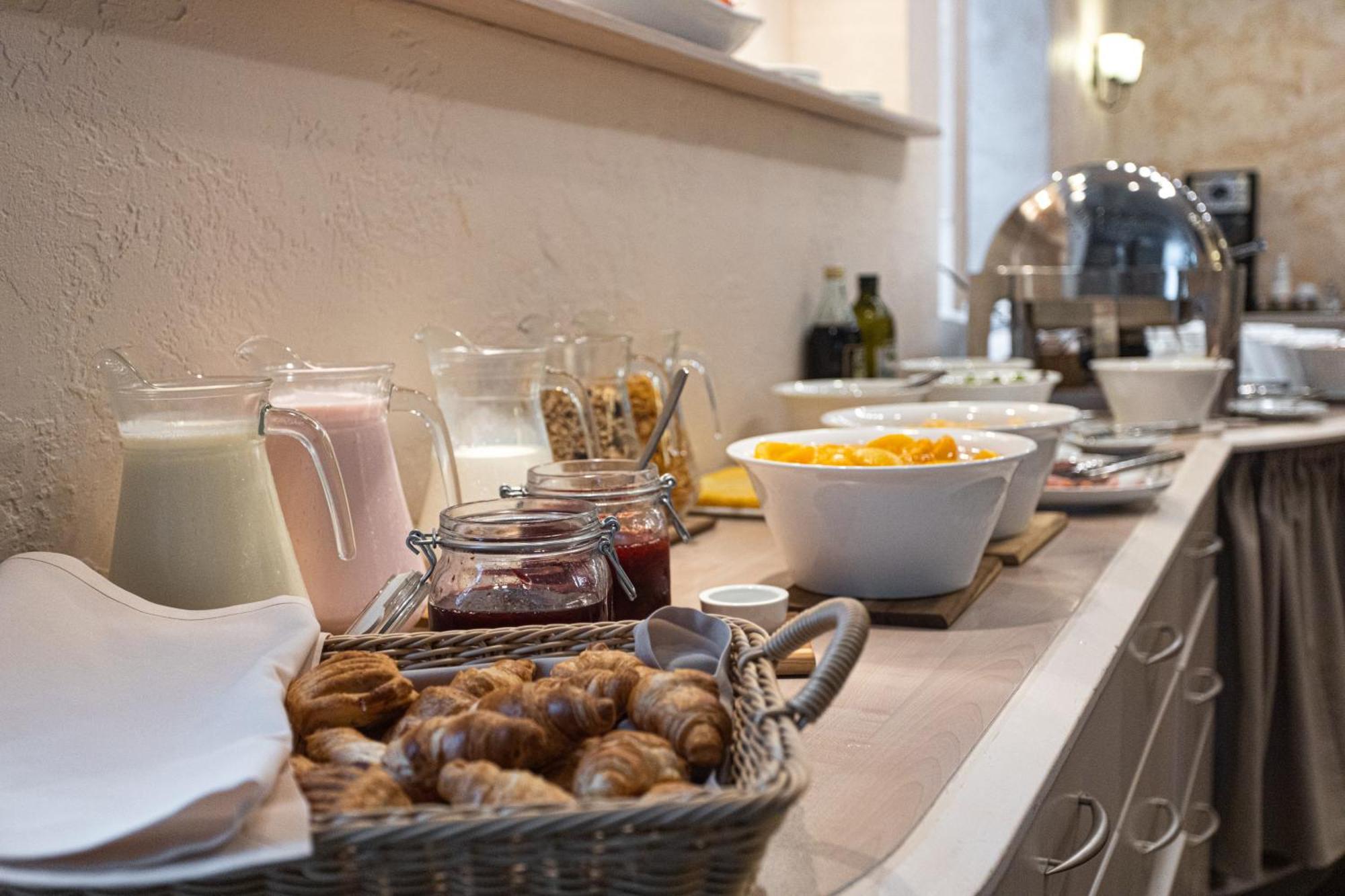 Good Stay Eiropa Hotel Economy Jurmala Bagian luar foto