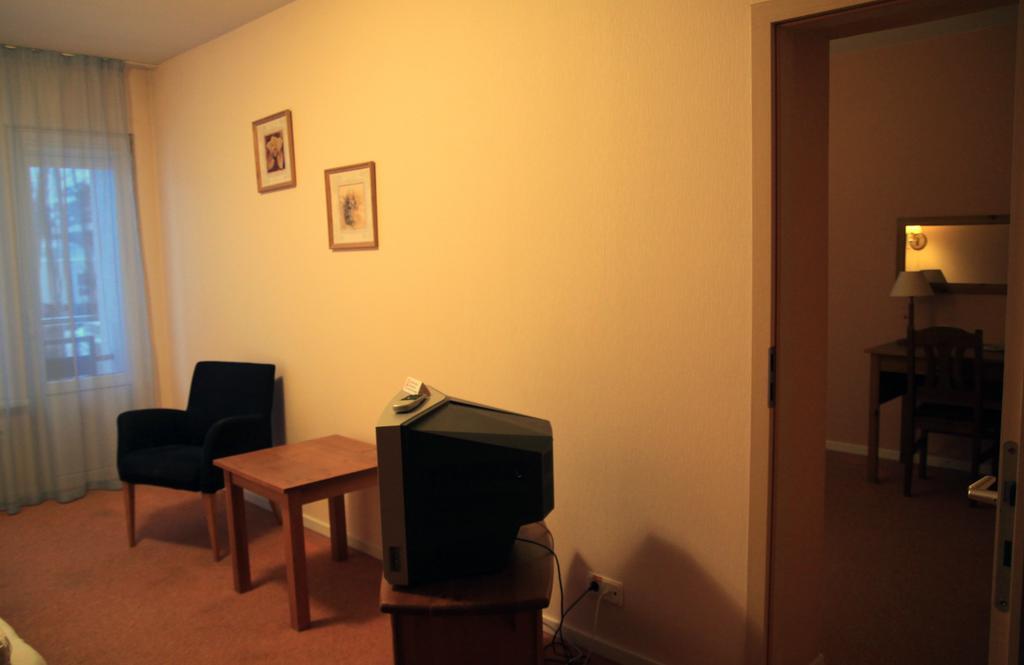Good Stay Eiropa Hotel Economy Jurmala Bagian luar foto